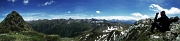 69 Panoramica dal pianoro quasi in vetta al Pizzo Scala